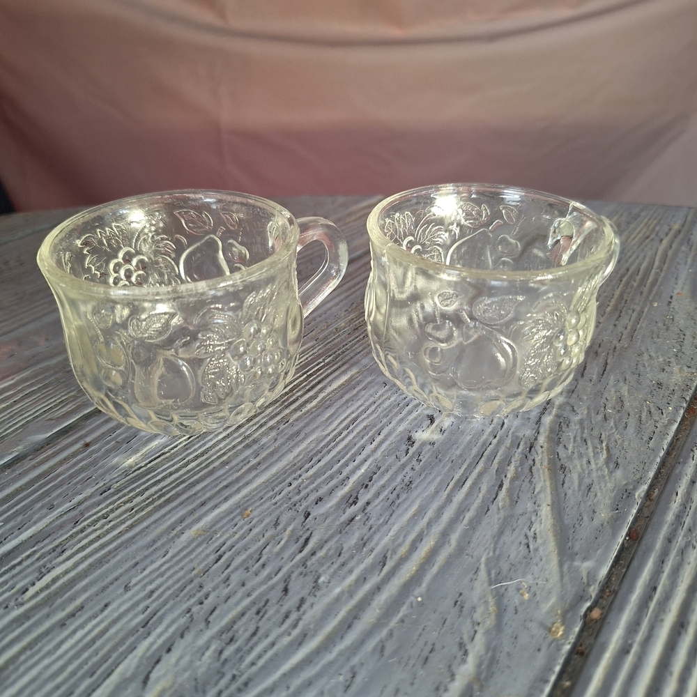 Vintage Jeannette Glass Clear Glass "Fruit" Pattern 2 Embossed/ Raised Fruit - Picture 4 of 9